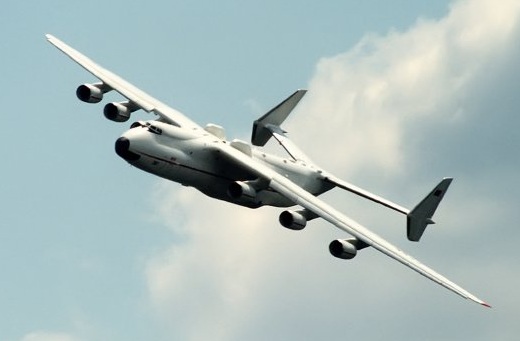 АН-225 «Мрия» АН-225 «Мрия»